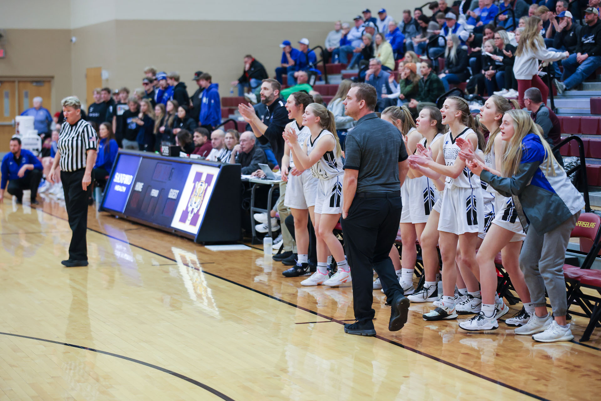 girls-basketball-sioux-falls-christian-schools